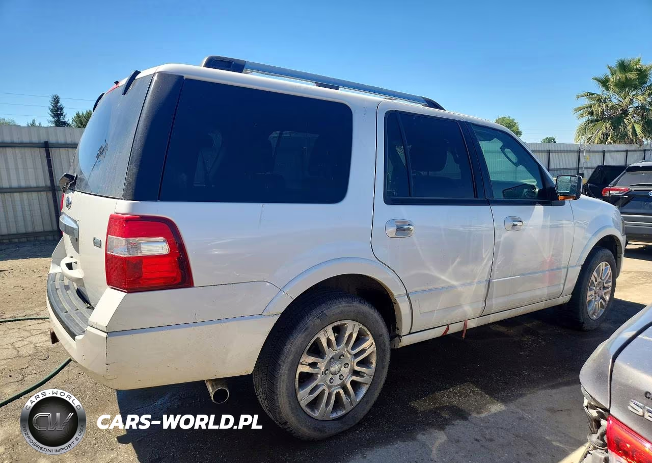 2012 Ford Expedition Limited VIN:1FMJU2A57CEF64651 - 3