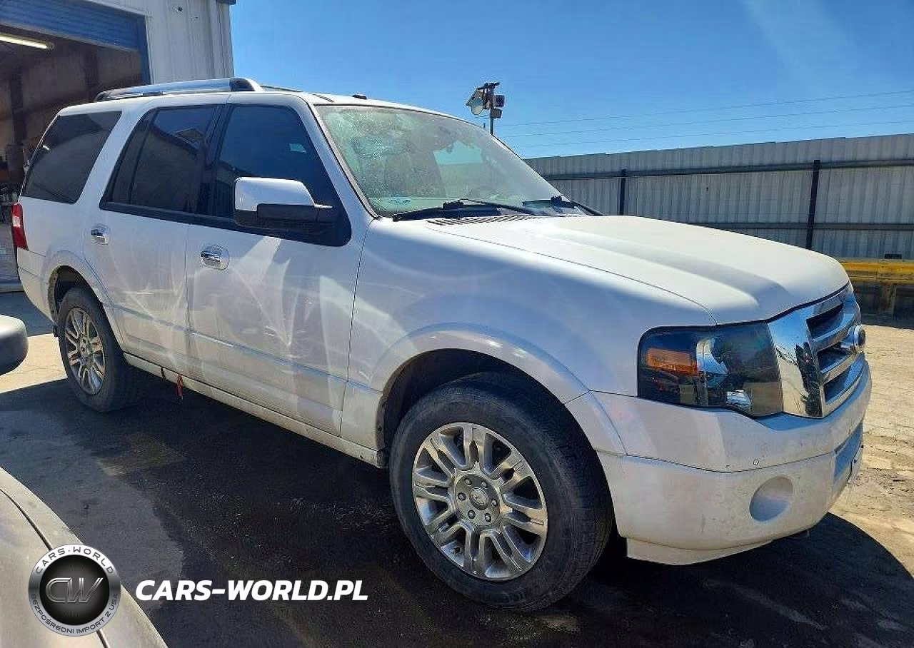 2012 Ford Expedition Limited VIN:1FMJU2A57CEF64651 - 4