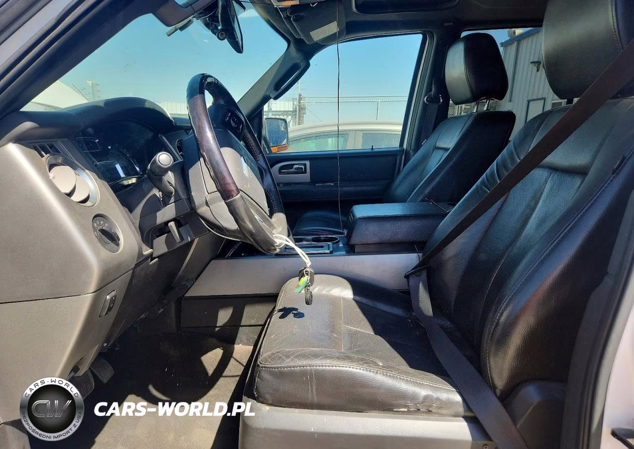 2012 Ford Expedition Limited VIN:1FMJU2A57CEF64651 - 7