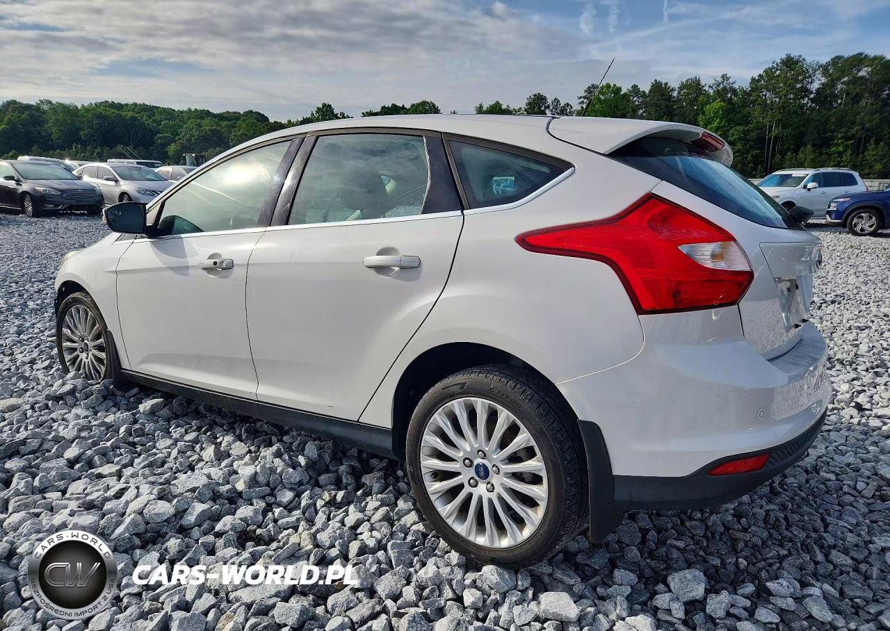 2012 Ford Focus Titanium VIN:1FAHP3N26CL327456 - 2