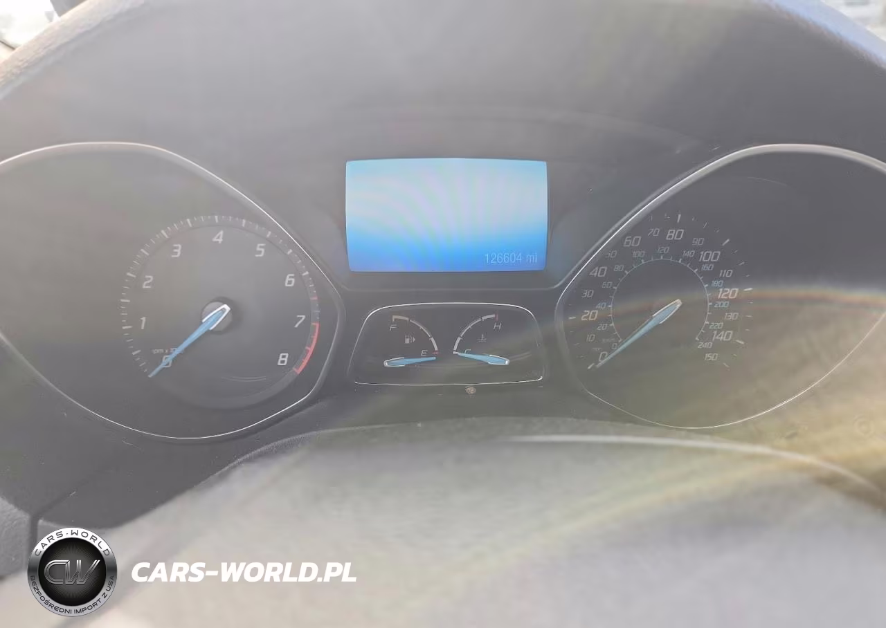 2012 Ford Focus Titanium VIN:1FAHP3N26CL327456 - 9