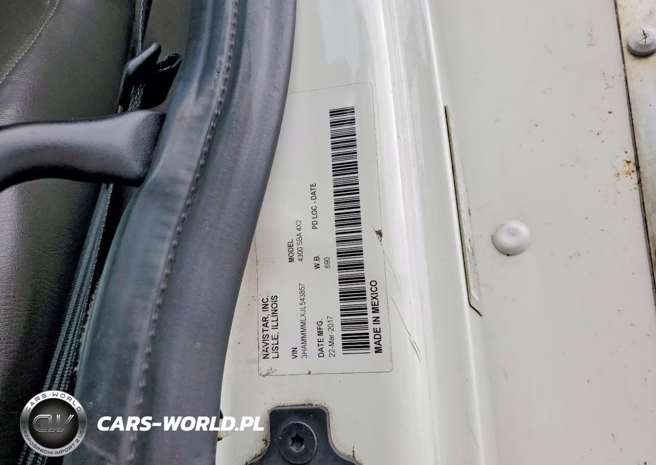 2018 International 4300 Box Truck VIN:3HAMMMMLXJL543857 - 10
