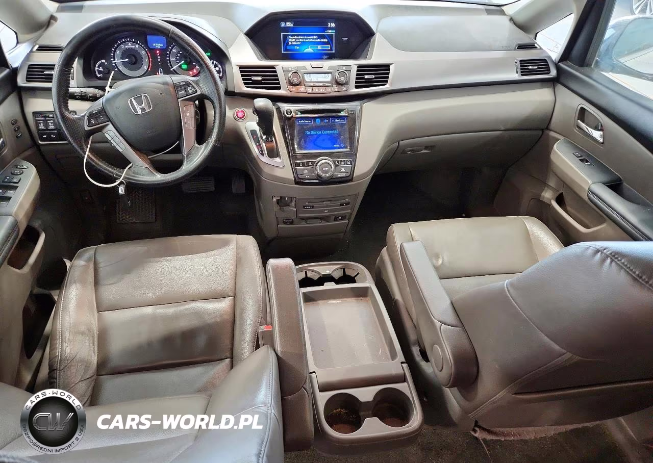 2015 Honda Odyssey Touring VIN:5FNRL5H92FB121931 - 8