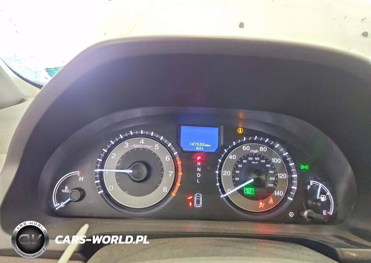 2015 Honda Odyssey Touring VIN:5FNRL5H92FB121931 - 9