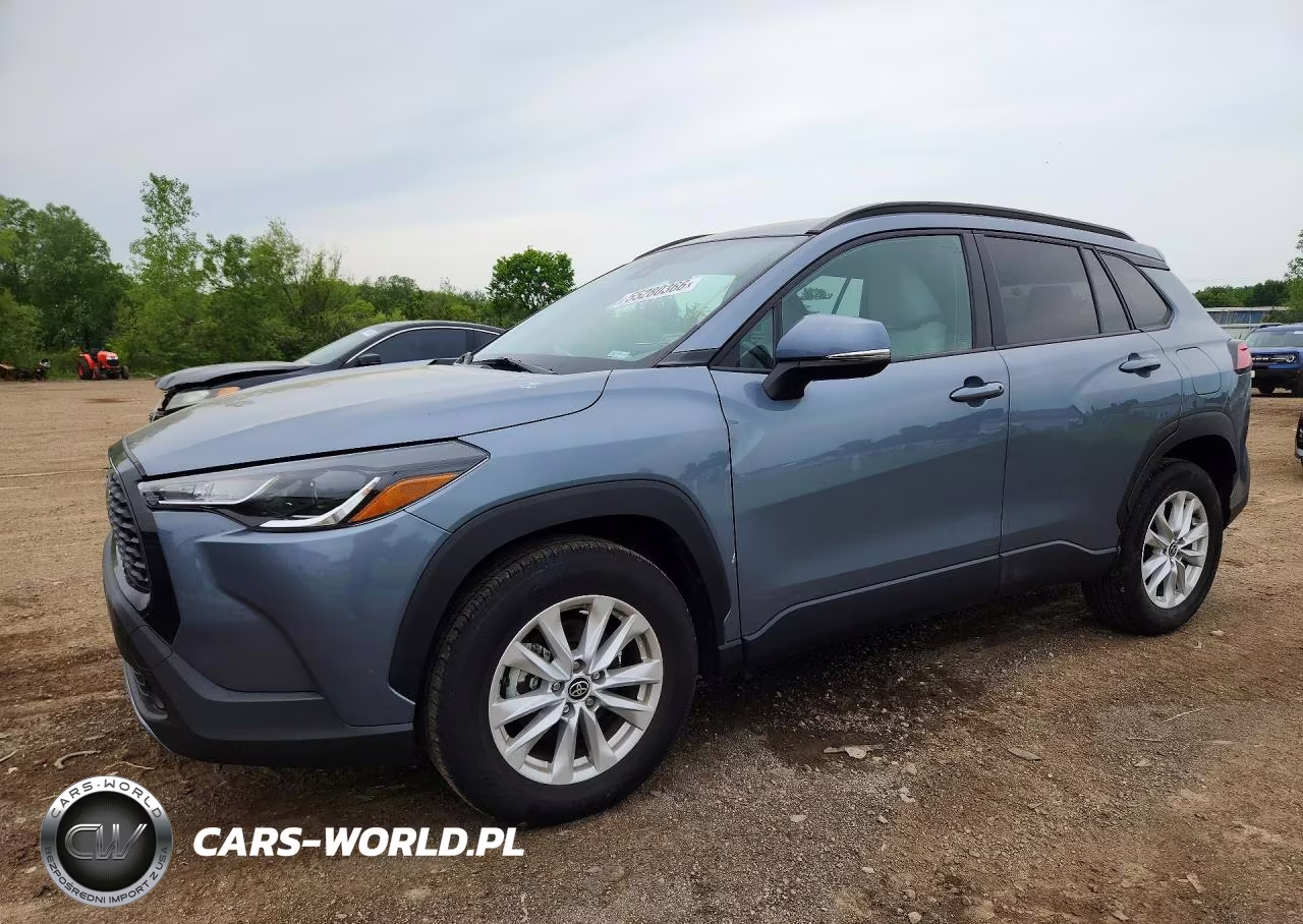 2022 Toyota Corolla Cross Le – zdjęcie 1 z 13