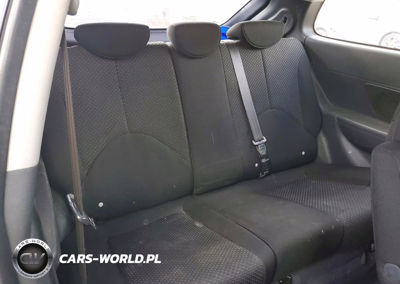 2008 Hyundai Accent Gs VIN:KMHCM36C68U097970 - 10
