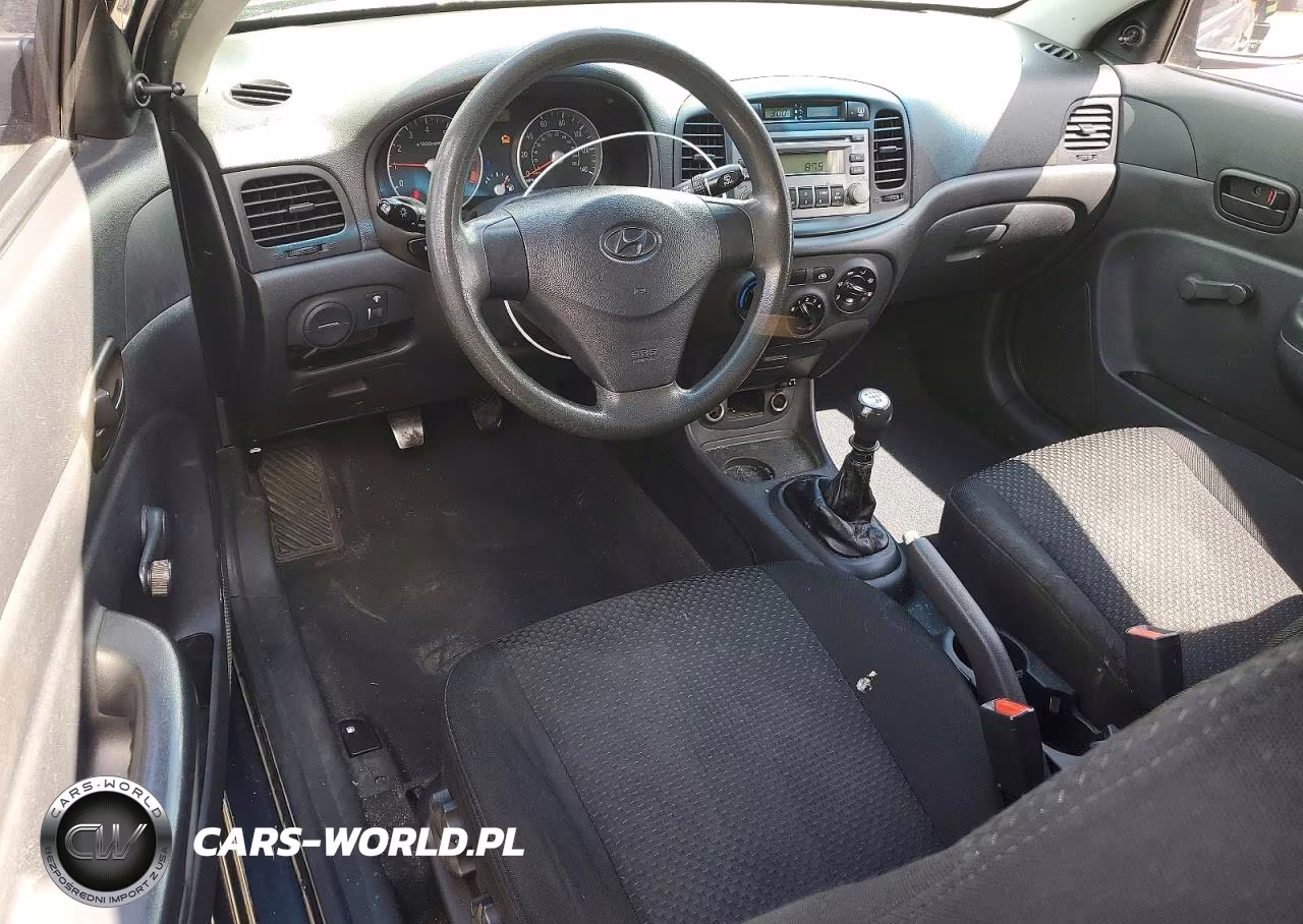 2008 Hyundai Accent Gs VIN:KMHCM36C68U097970 - 8