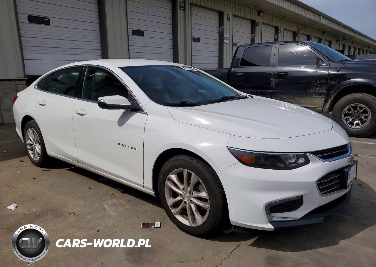 2018 Chevrolet Malibu Lt VIN:1G1ZD5ST0JF130870 - 4