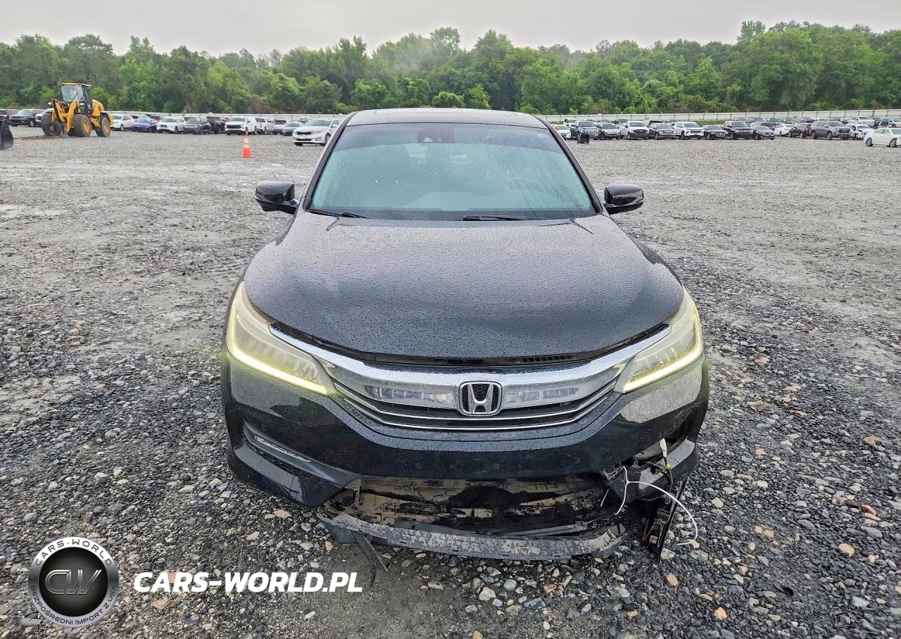 2016 Honda Accord Touring VIN:1HGCR3F92GA031220 - 5
