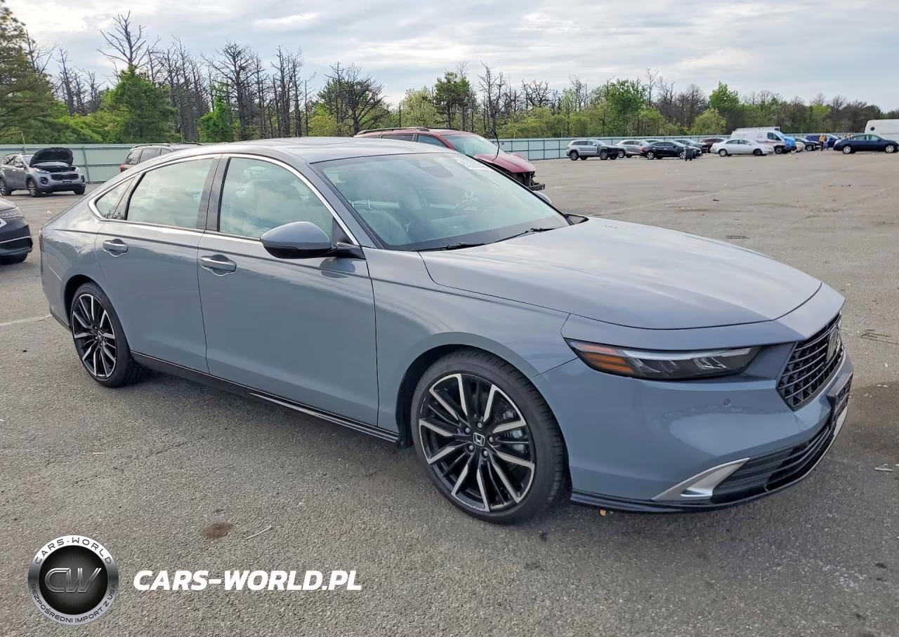 2025 Honda Accord Touring Hybrid VIN:1HGCY2F82SA029223 - 4