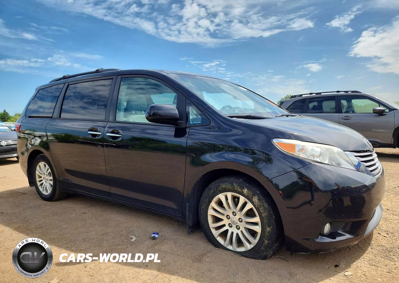 2017 Toyota Sienna Xle Premium 8-Passenger VIN:5TDYZ3DC2HS866676 - 4