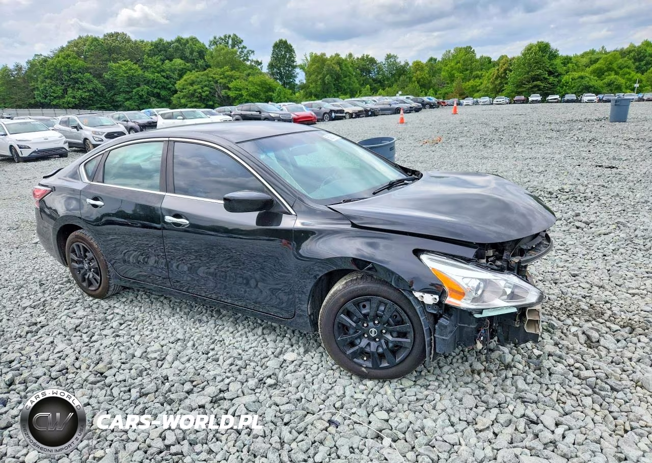 2015 Nissan Altima 2.5 S VIN:1N4AL3AP6FN344054 - 4
