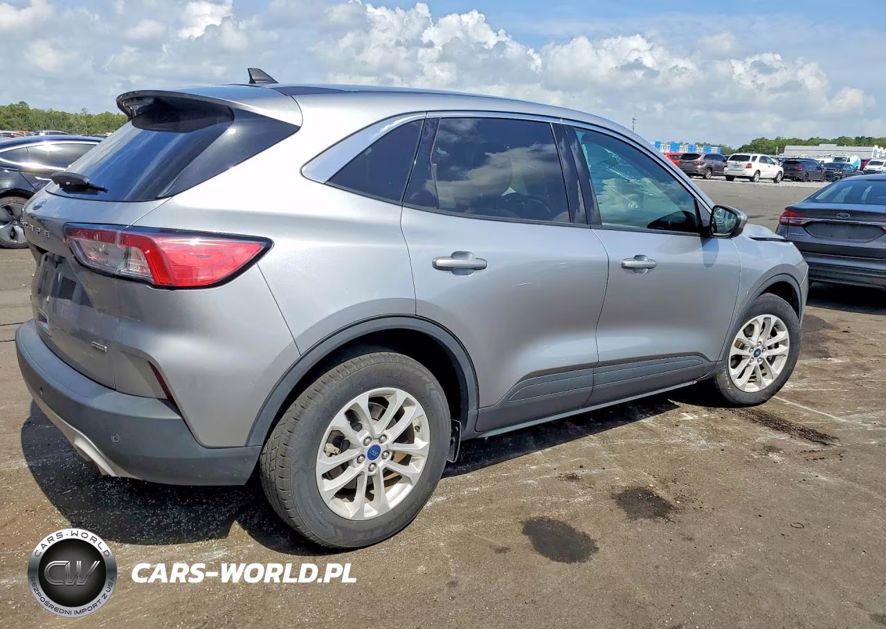 2021 Ford Escape Se VIN:1FMCU0BZ5MUA83187 - 3