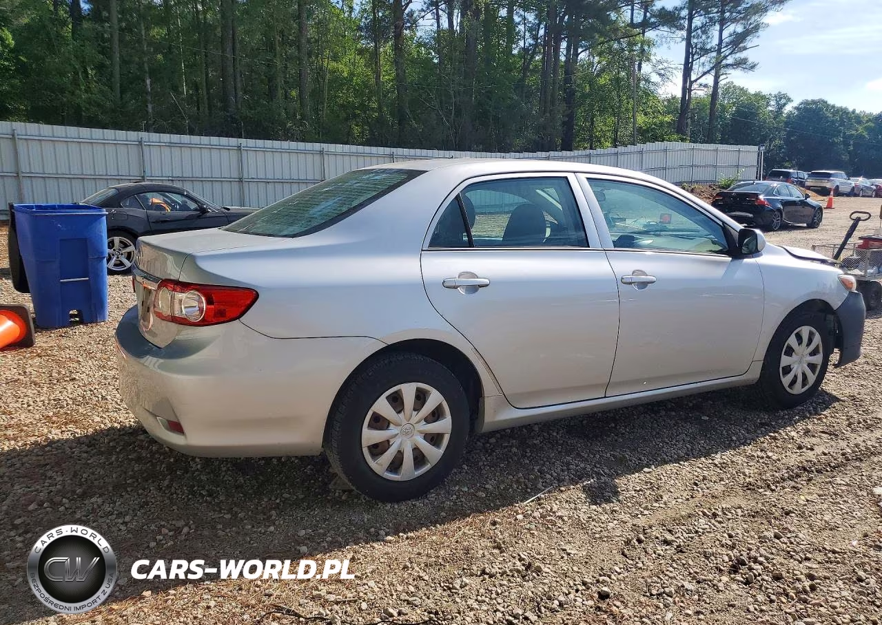 2013 Toyota Corolla L VIN:5YFBU4EE6DP172327 - 3