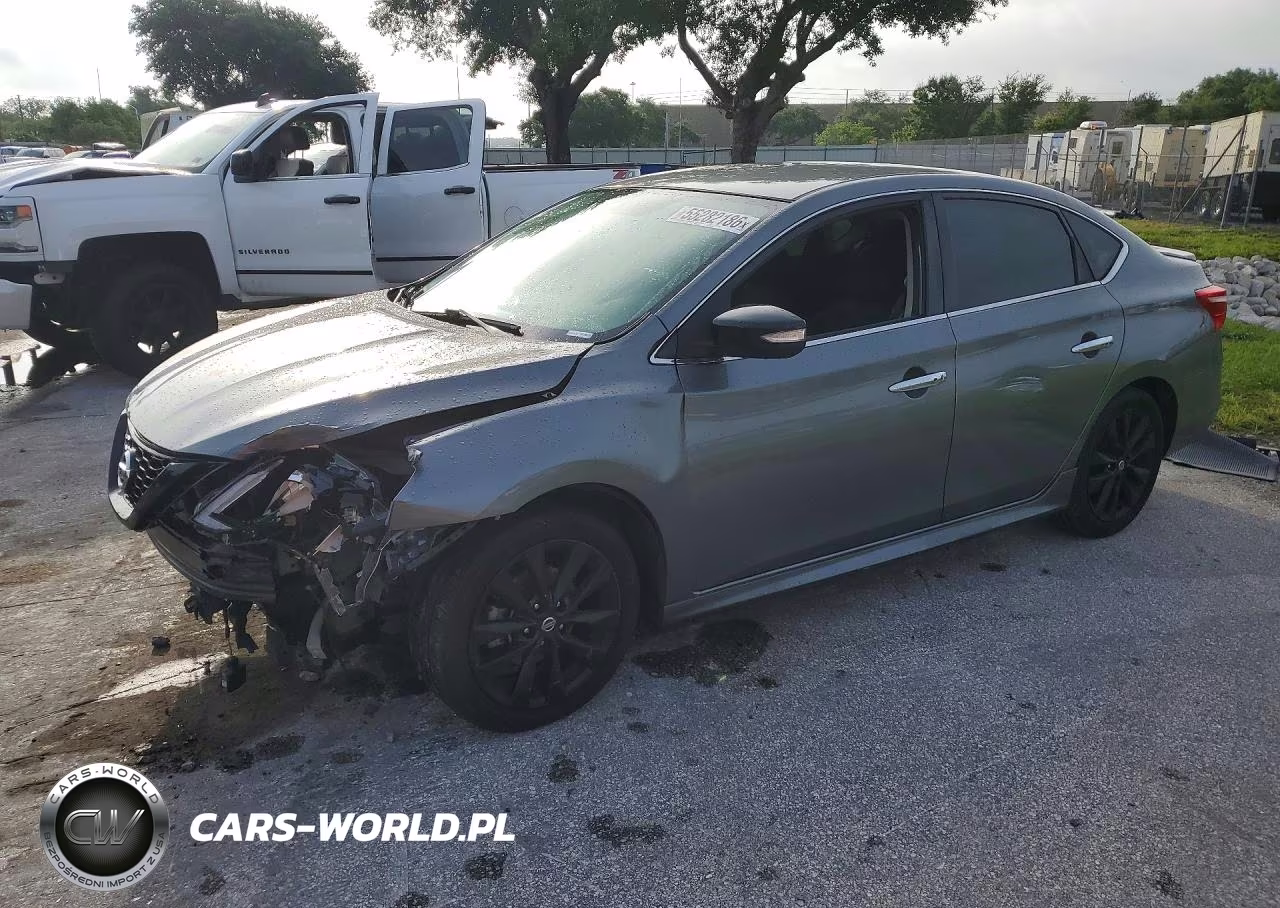 2018 Nissan Sentra Sr – zdjęcie 1 z 12