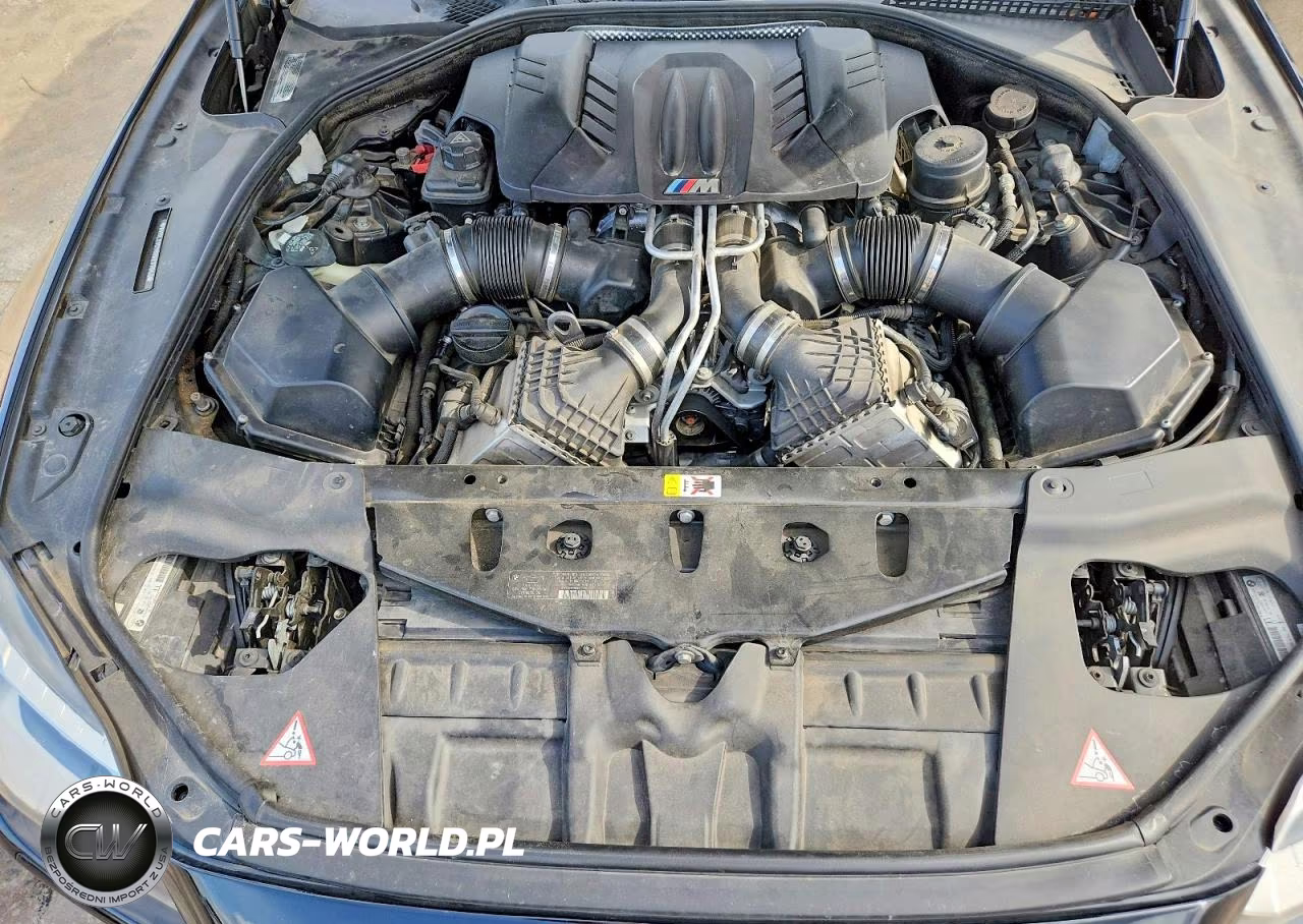 2013 BMW M6 VIN:WBSLZ9C58DDZ77943 - 11
