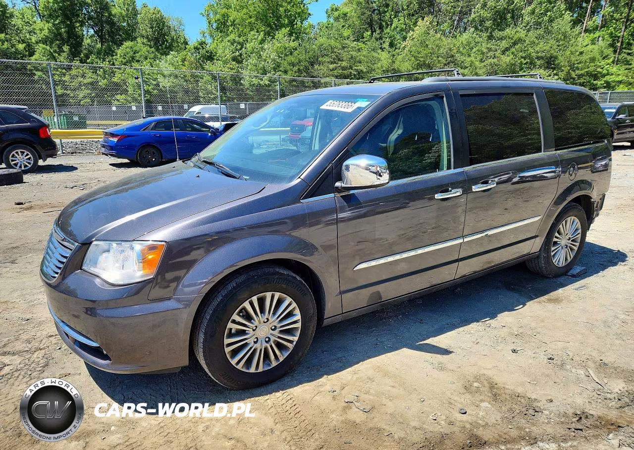 2016 Chrysler Town & Country Touring L