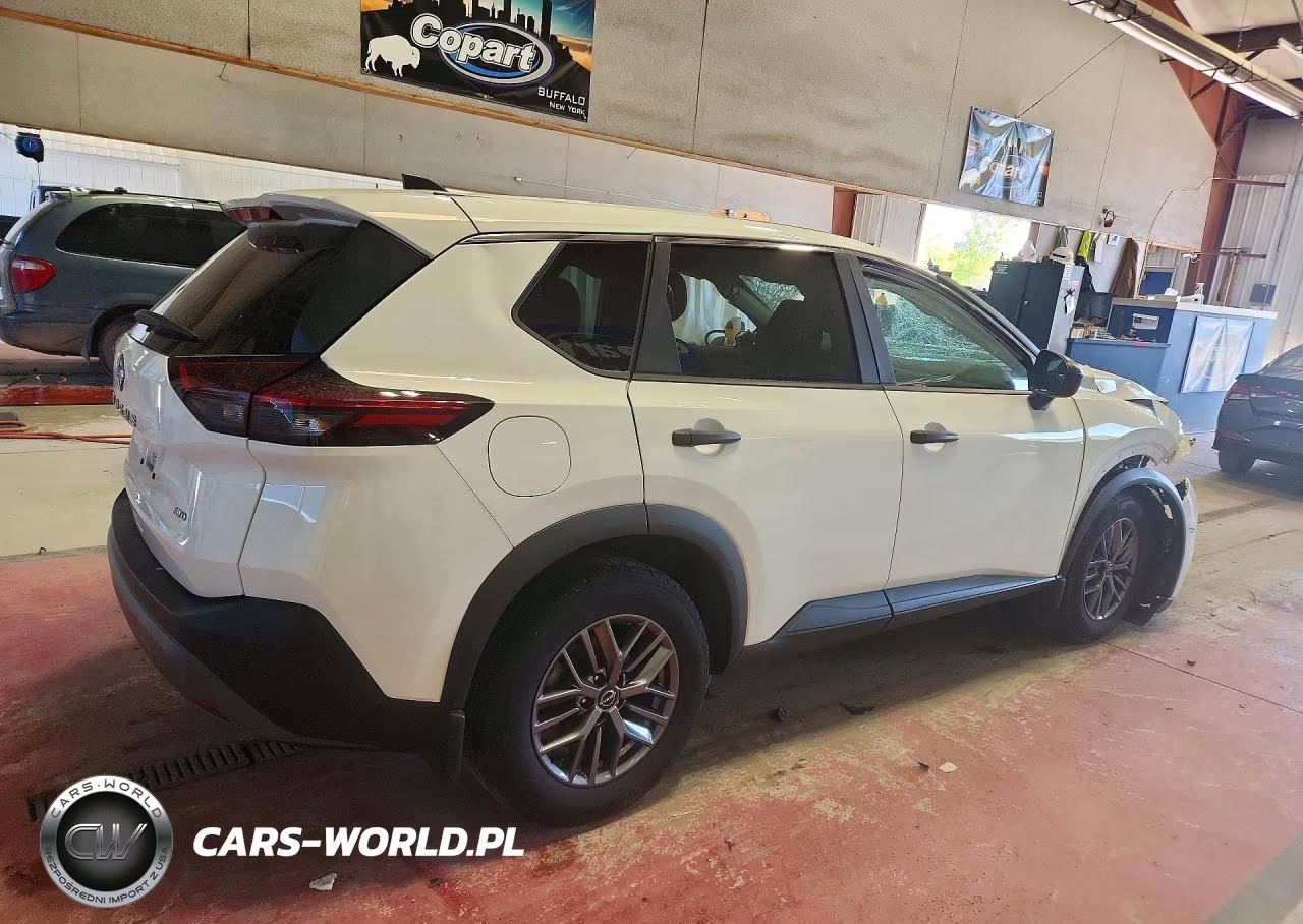 2023 Nissan Rogue S VIN:5N1BT3ABXPC939081 - 3
