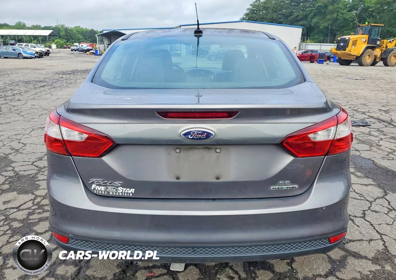 2014 Ford Focus Se VIN:1FADP3F21EL446855 - 6