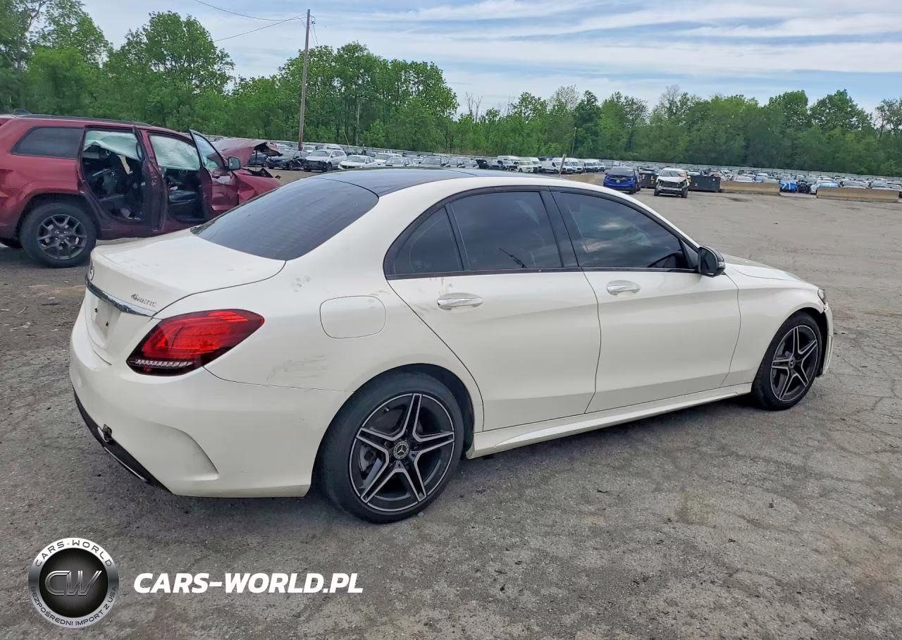 2019 Mercedes-Benz C 300 4Matic VIN:55SWF8EB2KU302278 - 3