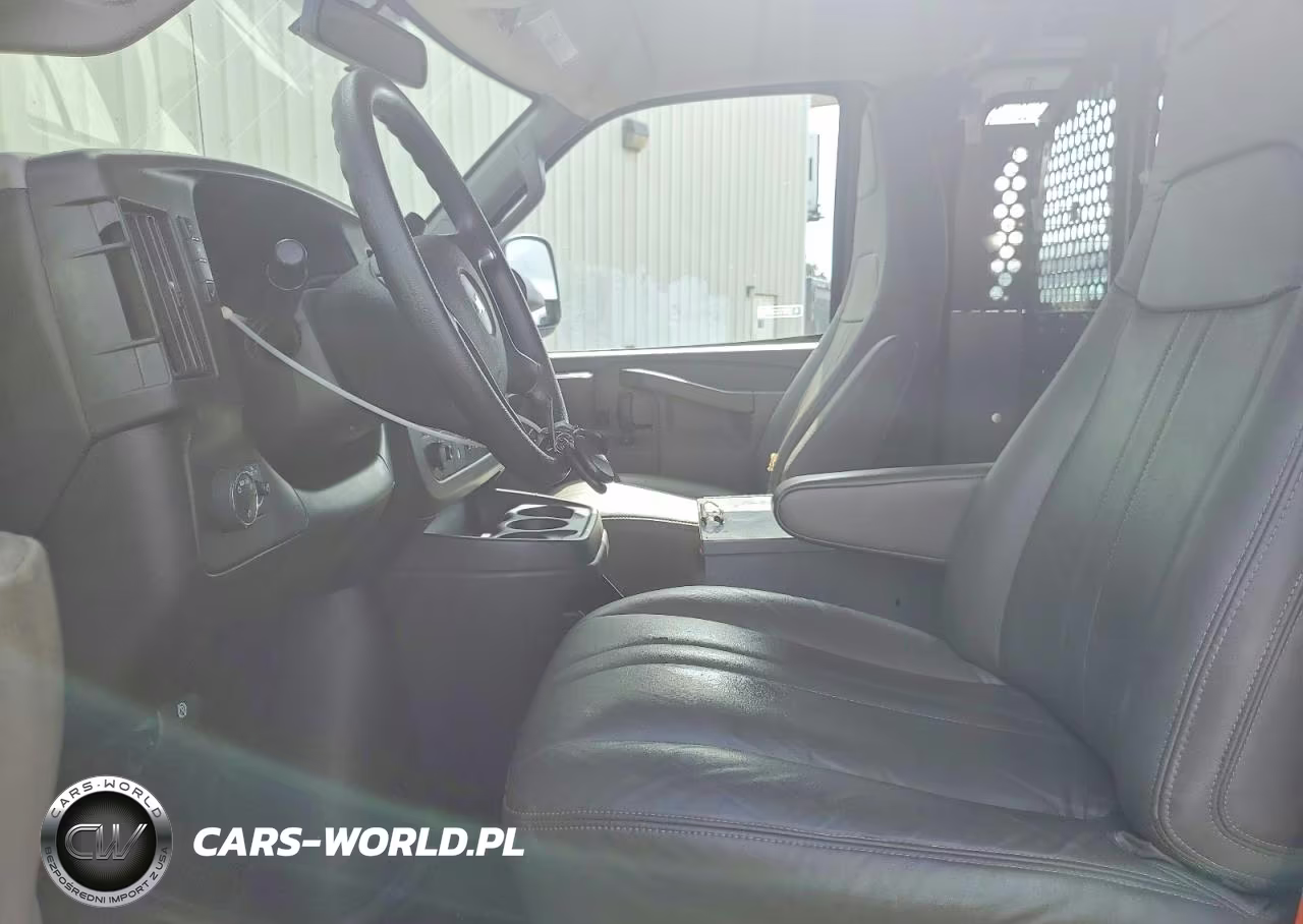2016 Chevrolet Express G2500 VIN:1GCWGAFF2G1139185 - 7