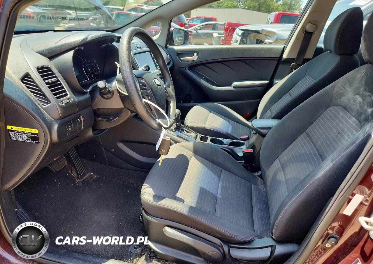 2018 Kia Forte Lx VIN:3KPFL4A74JE196652 - 7