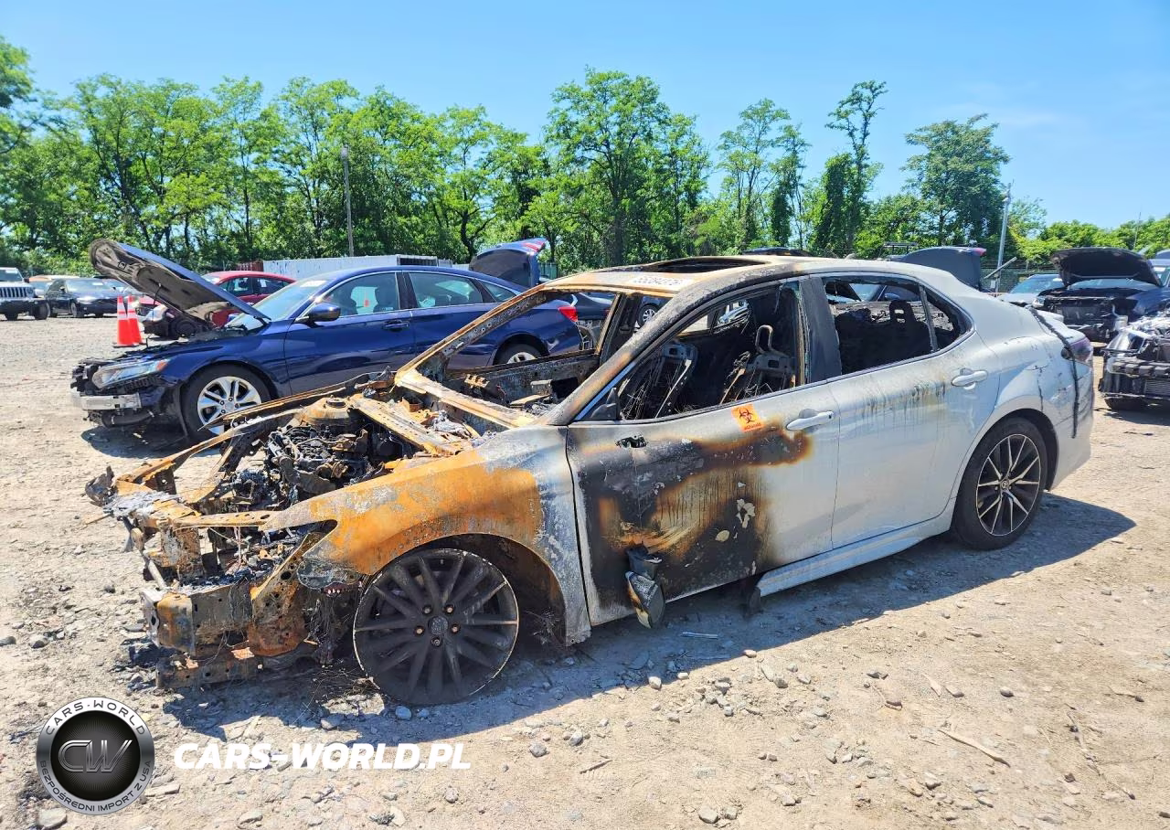 2023 Toyota Camry Se – zdjęcie 1 z 11