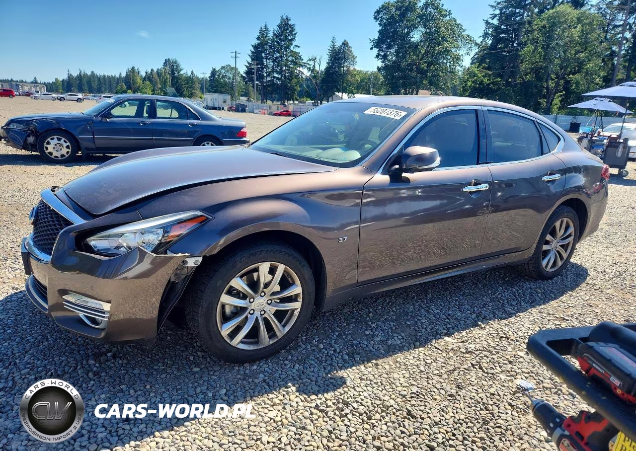 2018 Infiniti Q70 3.7 Luxe