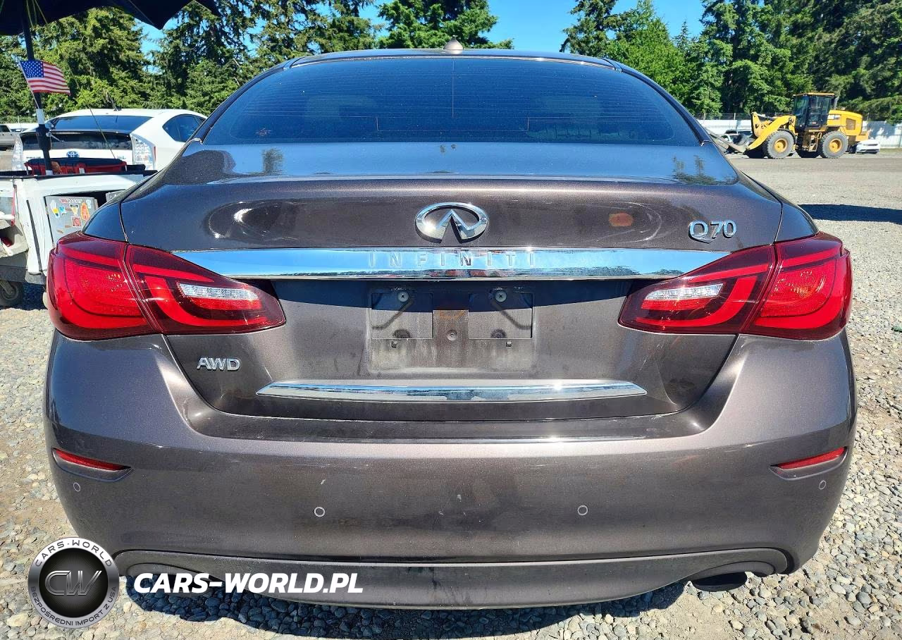 2018 Infiniti Q70 3.7 Luxe VIN:JN1BY1AR2JM220175 - 6
