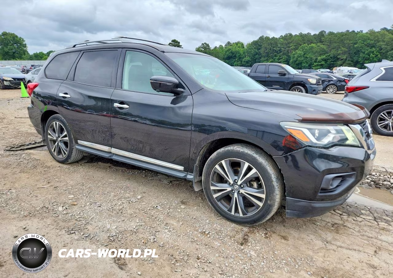 2018 Nissan Pathfinder Platinum VIN:5N1DR2MN6JC618556 - 4