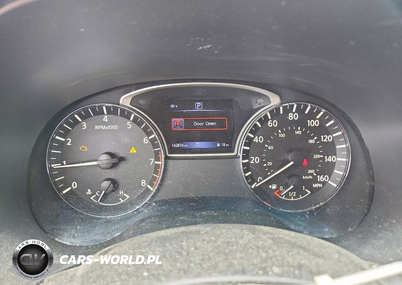 2018 Nissan Pathfinder Platinum VIN:5N1DR2MN6JC618556 - 9