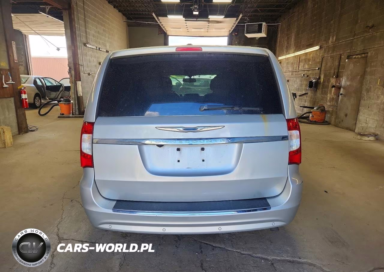 2011 Chrysler Town & Country Touring L VIN:2A4RR8DG0BR631594 - 6