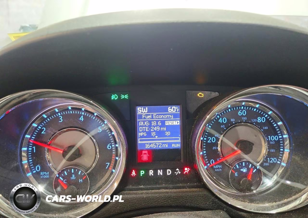 2011 Chrysler Town & Country Touring L VIN:2A4RR8DG0BR631594 - 9