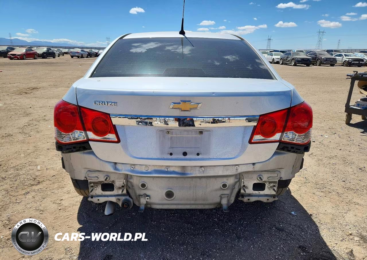 2013 Chevrolet Cruze Ls VIN:1G1PA5SG2D7281839 - 6