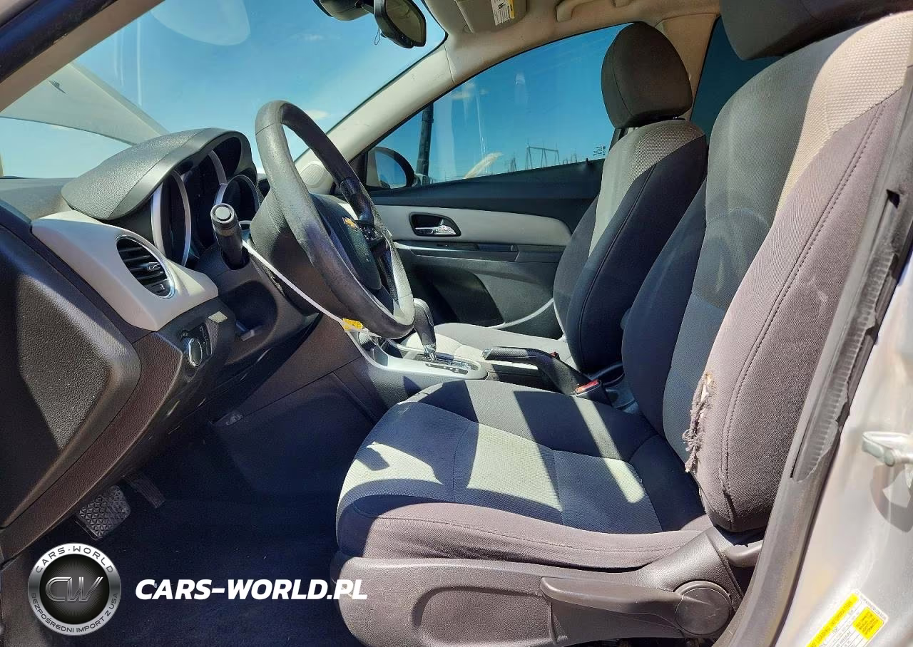 2013 Chevrolet Cruze Ls VIN:1G1PA5SG2D7281839 - 7