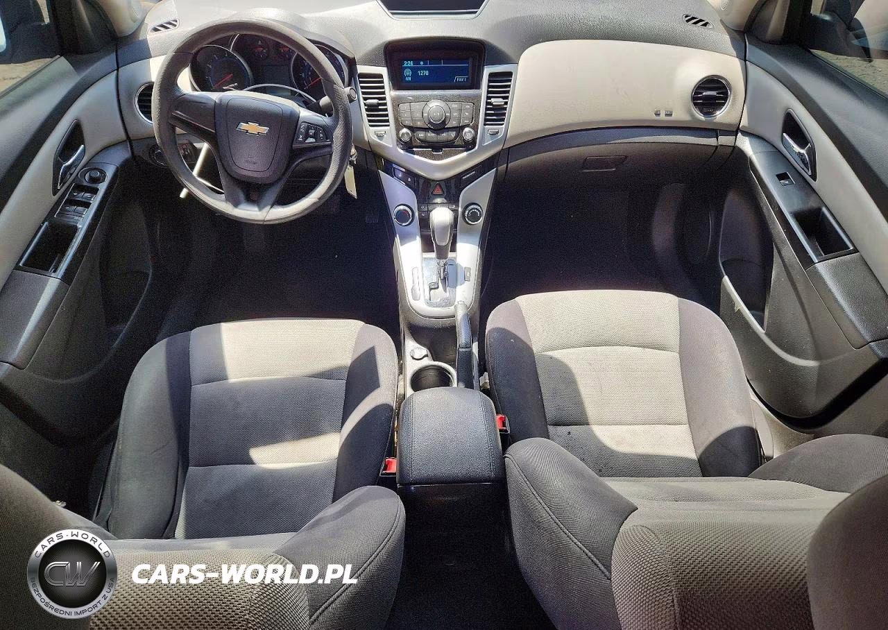2013 Chevrolet Cruze Ls VIN:1G1PA5SG2D7281839 - 8
