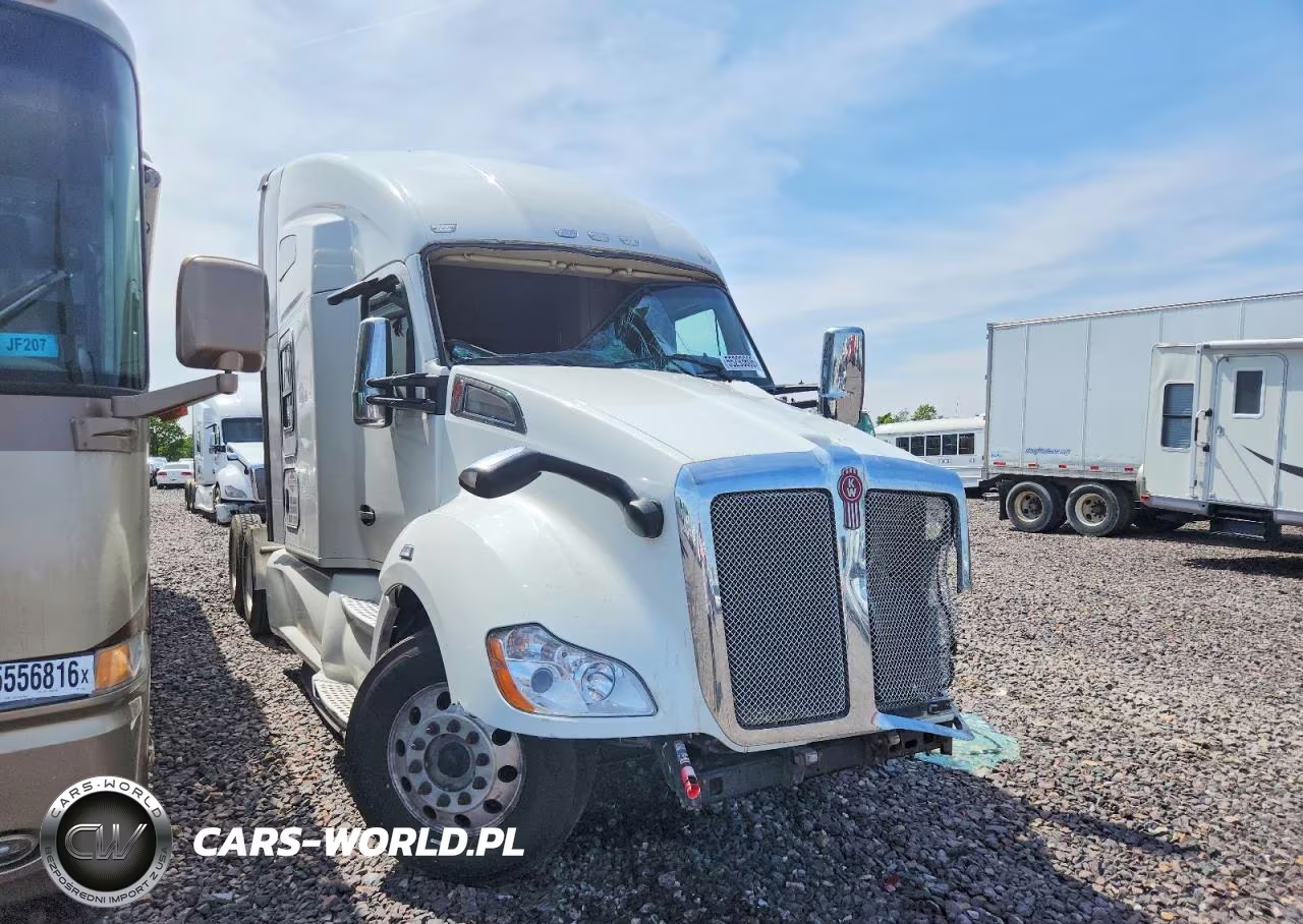 2020 Kenworth T680 - Semi Truck