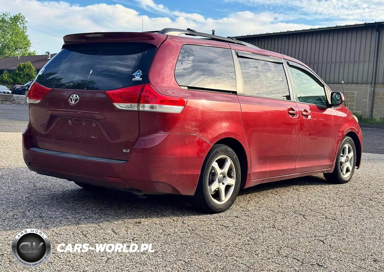 2014 Toyota Sienna Xle 8-Passenger VIN:5TDYK3DC7ES525497 - 4