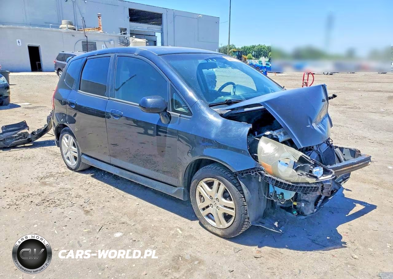 2008 Honda Fit Sport VIN:JHMGD37628S035698 - 4
