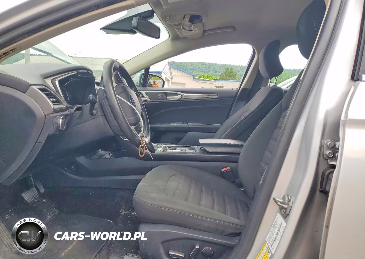 2019 Ford Fusion Se VIN:3FA6P0HD7KR236490 - 7