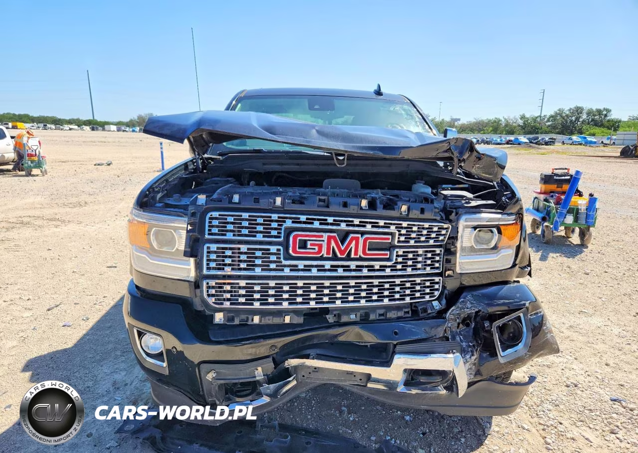 2019 GMC Sierra K2500 Denali VIN:1GT12SEG7KF258984 - 5