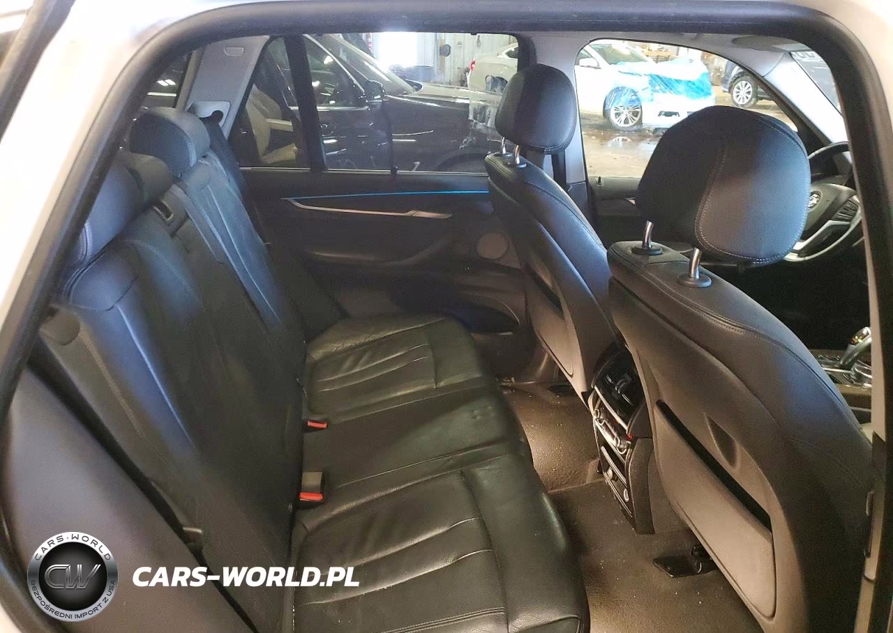 2018 BMW X5 xDrive35I VIN:5UXKR0C57J0X88880 - 11
