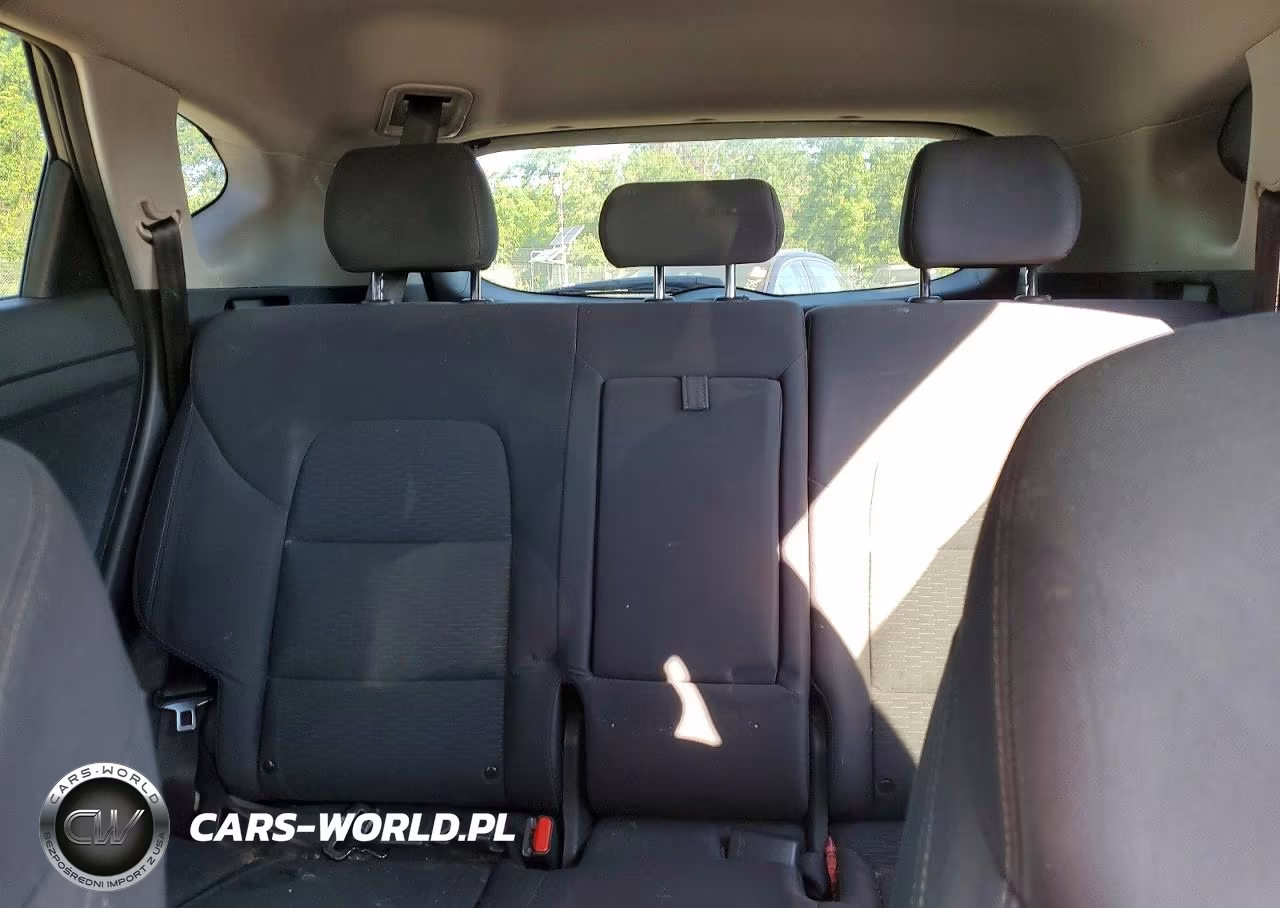 2019 Hyundai Tucson Se VIN:KM8J23A42KU908958 - 10