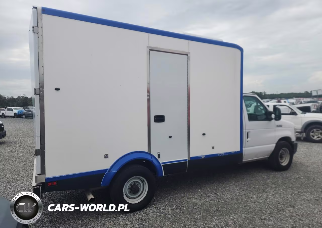 2023 Ford Econoline E350 Super Duty Cutaway Van VIN:1FDWE3FK8PDD14774 - 3