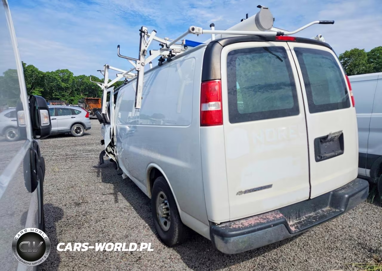 2018 Chevrolet Express G2500 VIN:1GCWGAFG7J1903953 - 2