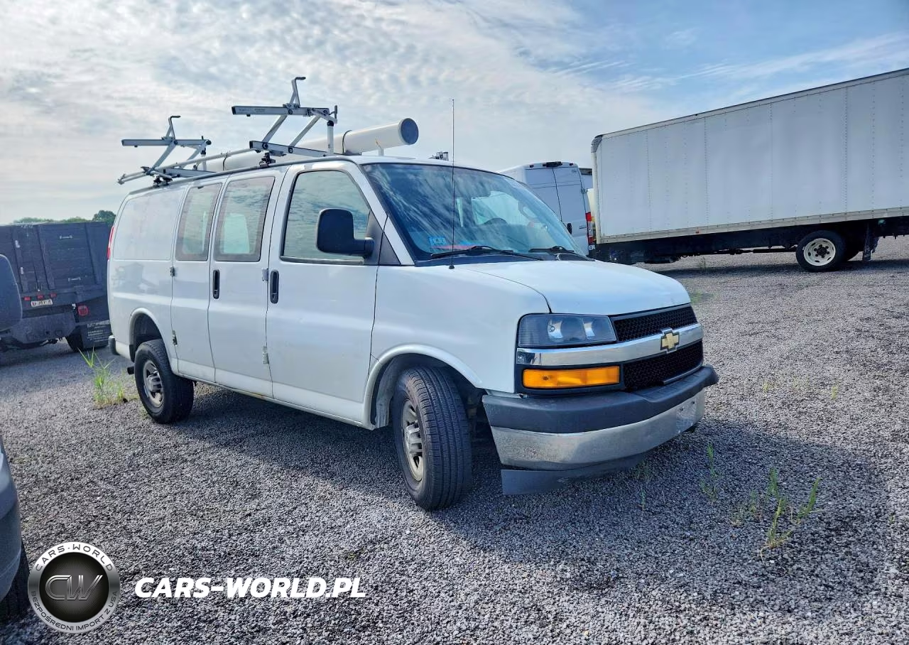 2018 Chevrolet Express G2500 VIN:1GCWGAFG7J1903953 - 4