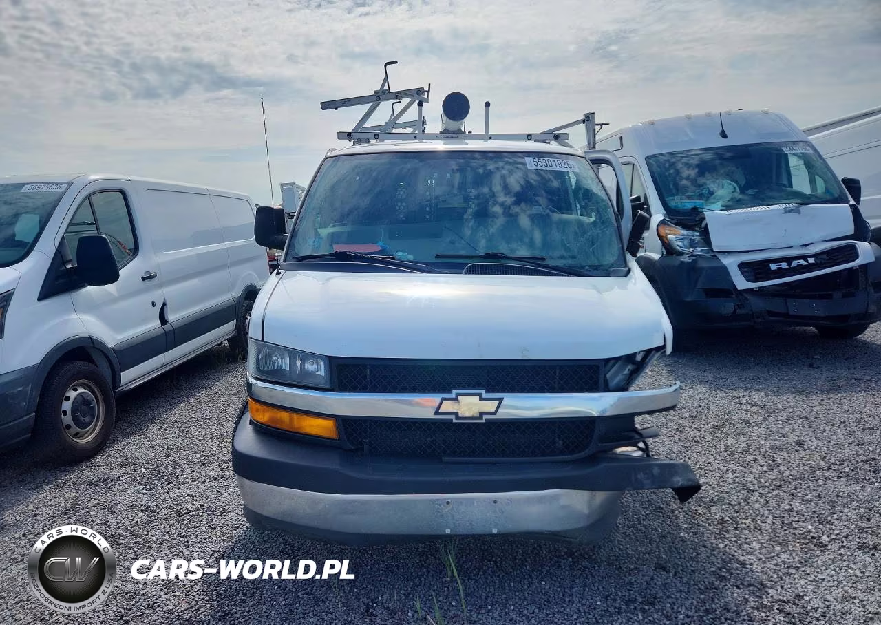 2018 Chevrolet Express G2500 VIN:1GCWGAFG7J1903953 - 5