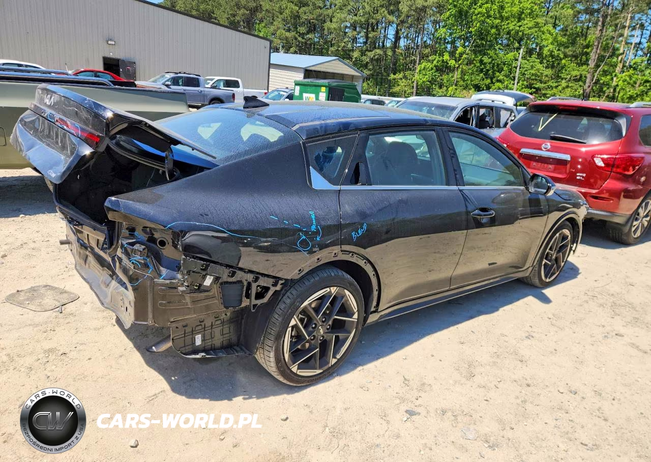 2025 Kia K4 Gt Line VIN:3KPFW4DE1SE210252 - 3
