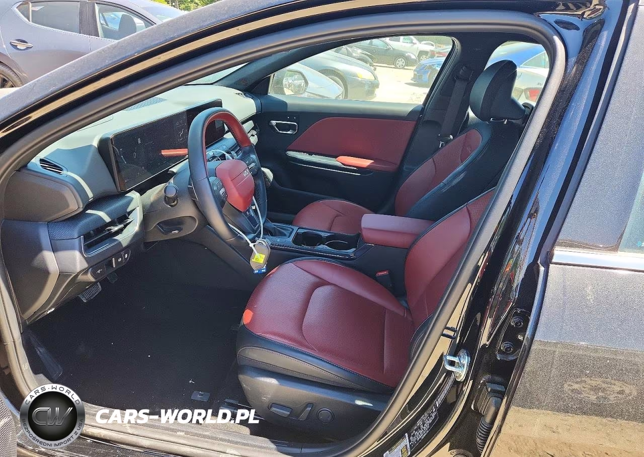 2025 Kia K4 Gt Line VIN:3KPFW4DE1SE210252 - 7