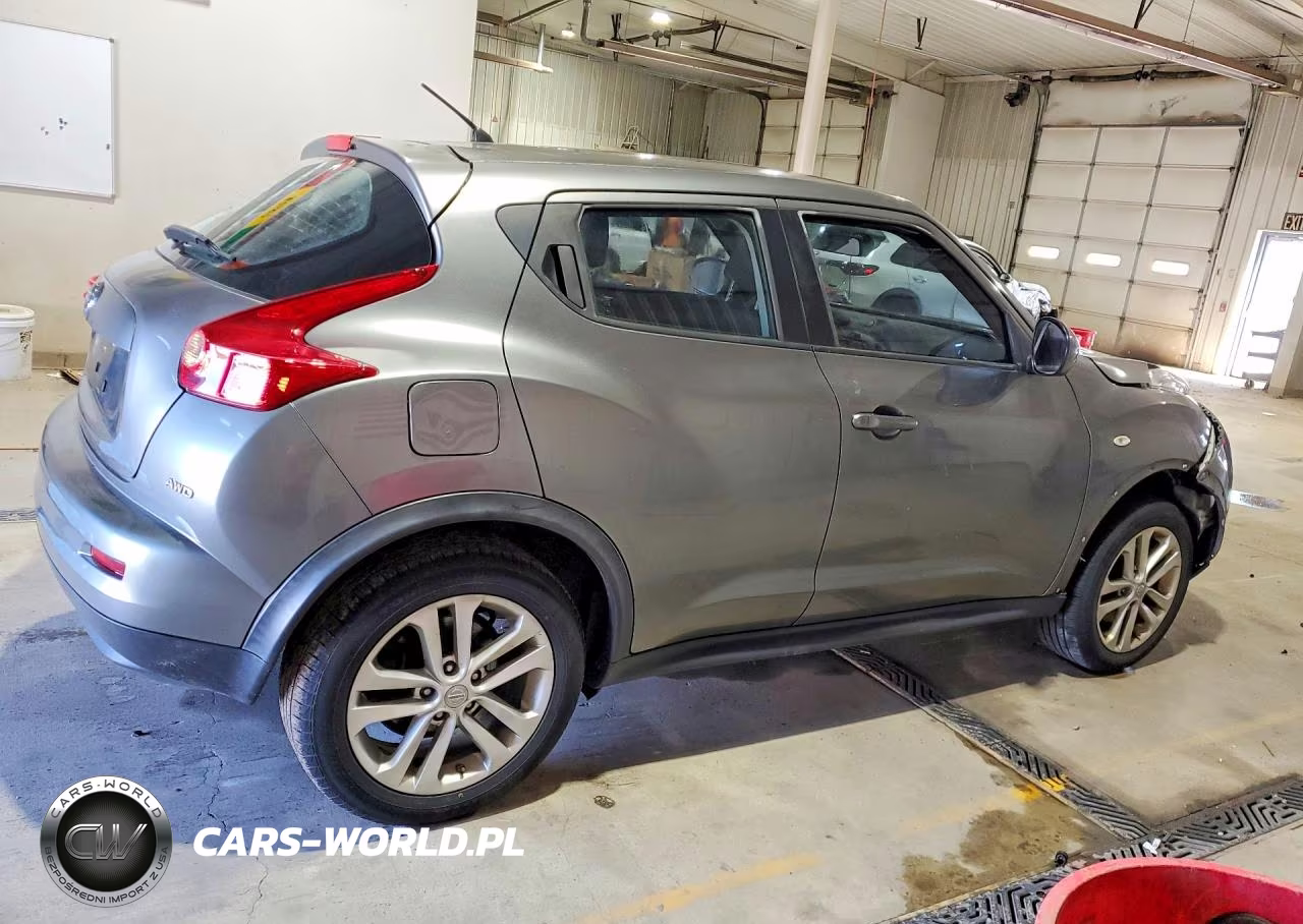 2011 Nissan Juke S VIN:JN8AF5MVXBT029050 - 3